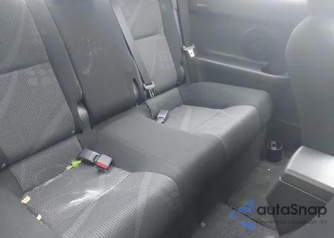 2011 Scion Tc z USA, uszkodzony, nr VIN JTKJF5C79B3018581